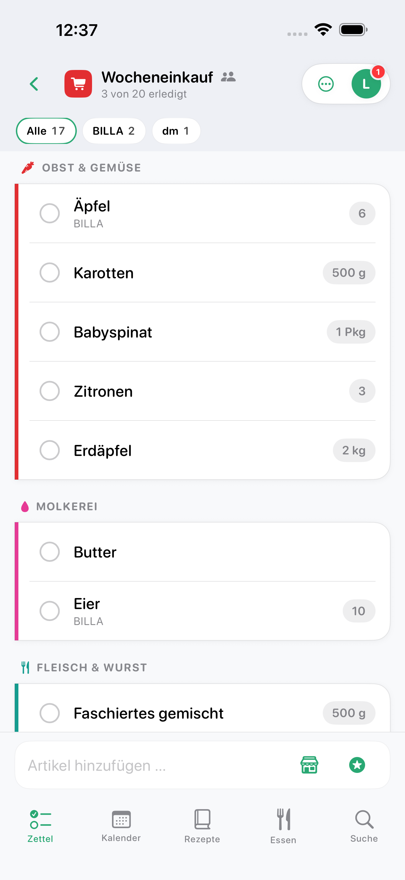 Einkaufszettel am iPhone: Geschäfte als Kapseln unter dem Titel, Artikel nach Kategorien gruppiert, unten die Eingabeleiste